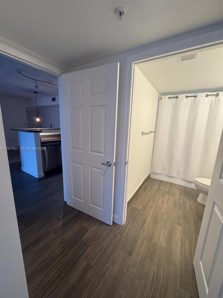 1155 Brickell Bay Dr #2908, Miami FL 33131