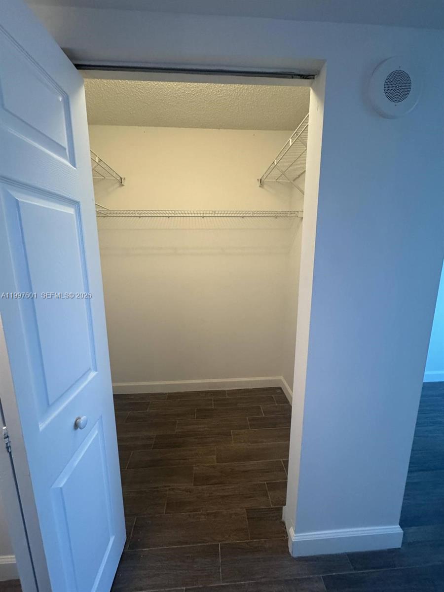 1155 Brickell Bay Dr #2908, Miami FL 33131