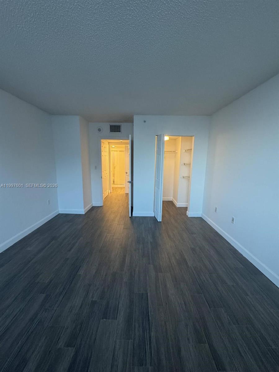 1155 Brickell Bay Dr #2908, Miami FL 33131