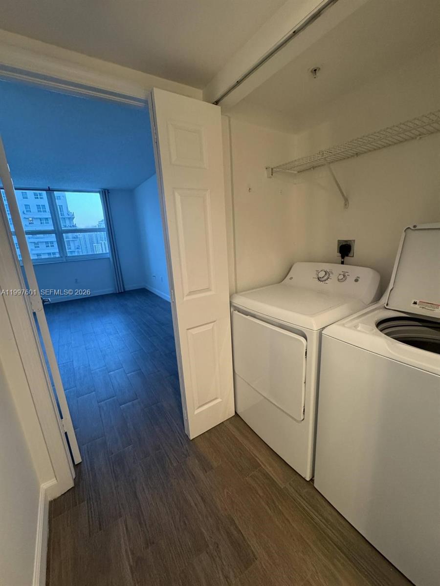 1155 Brickell Bay Dr #2908, Miami FL 33131