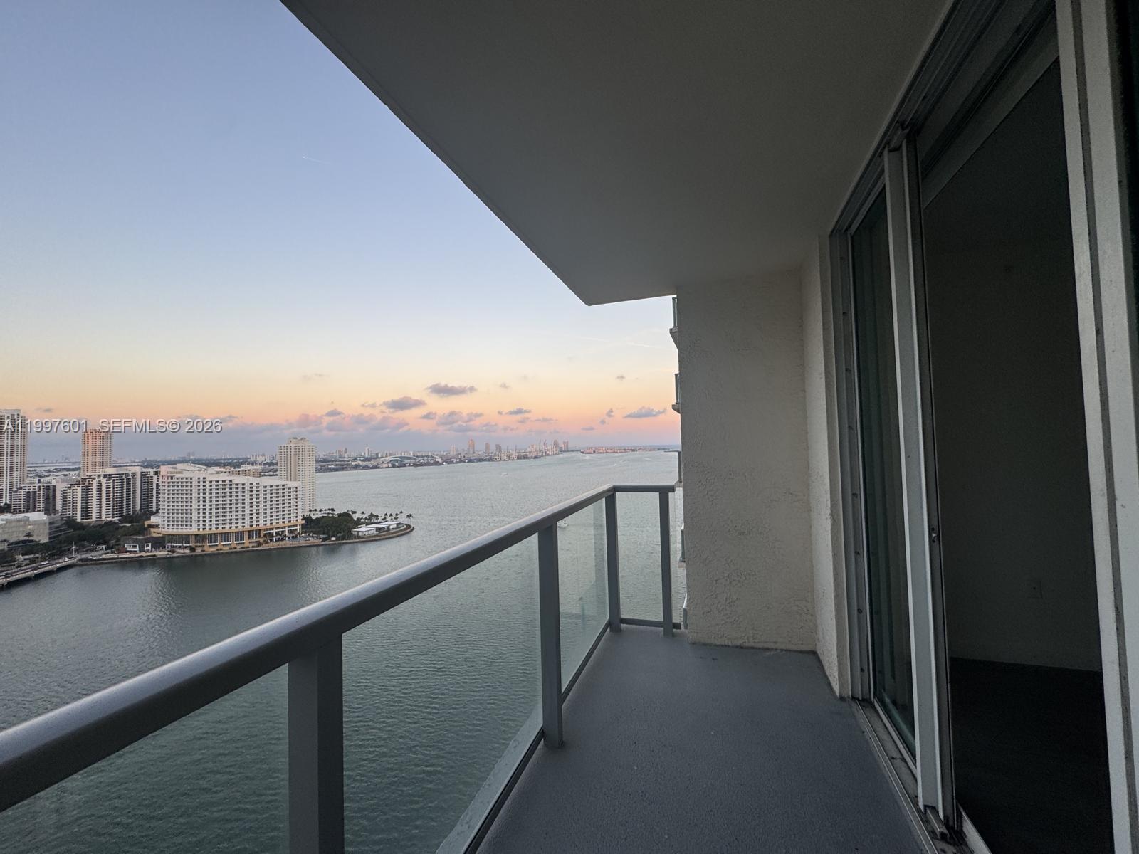 1155 Brickell Bay Dr #2908, Miami FL 33131