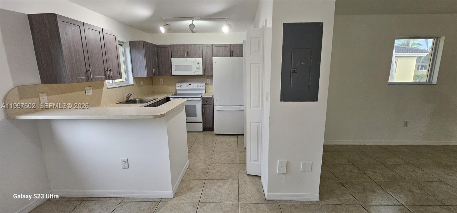 935 NE 33rd Ter #204, Homestead FL 33033
