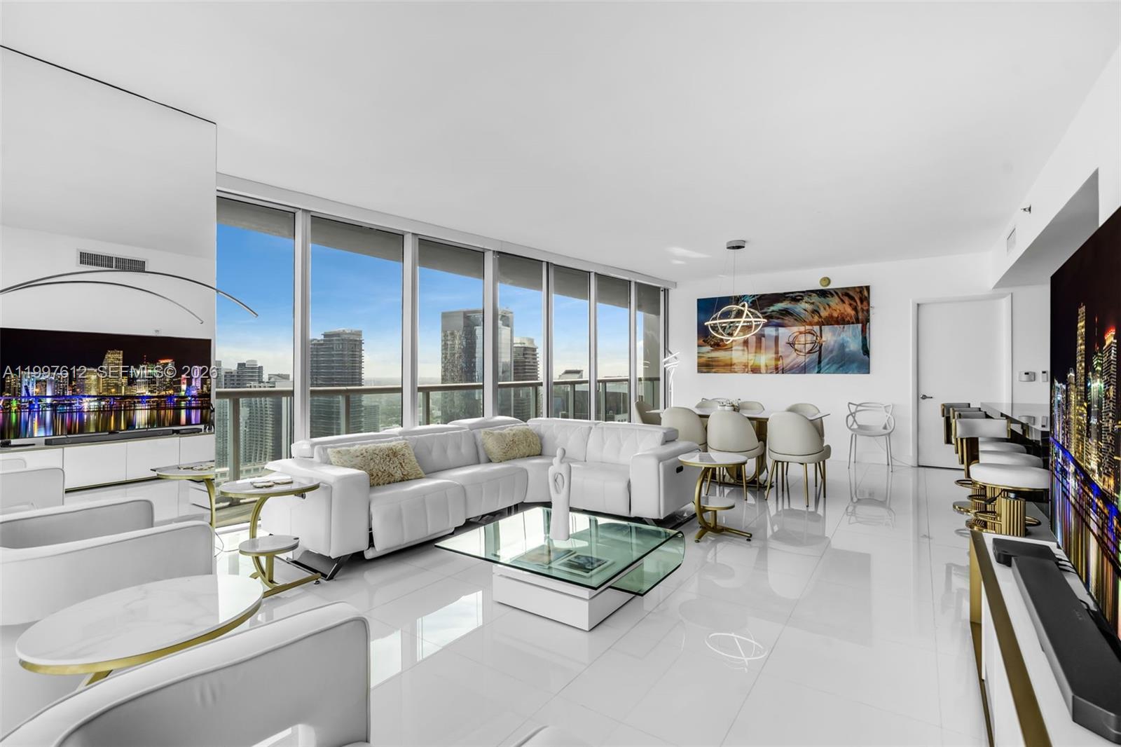 495 Brickell Ave #5301, Miami FL 33131