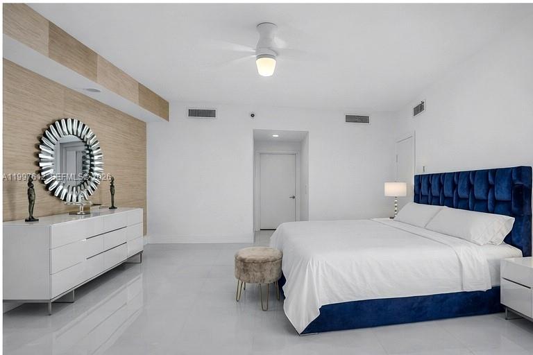 495 Brickell Ave #5301, Miami FL 33131