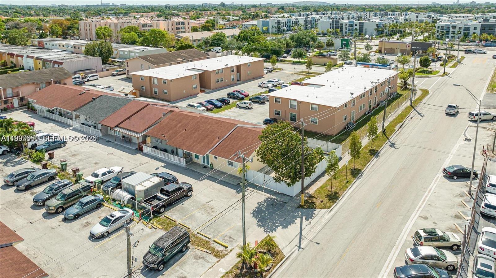 330 W 74th Pl #330, Hialeah FL 33014