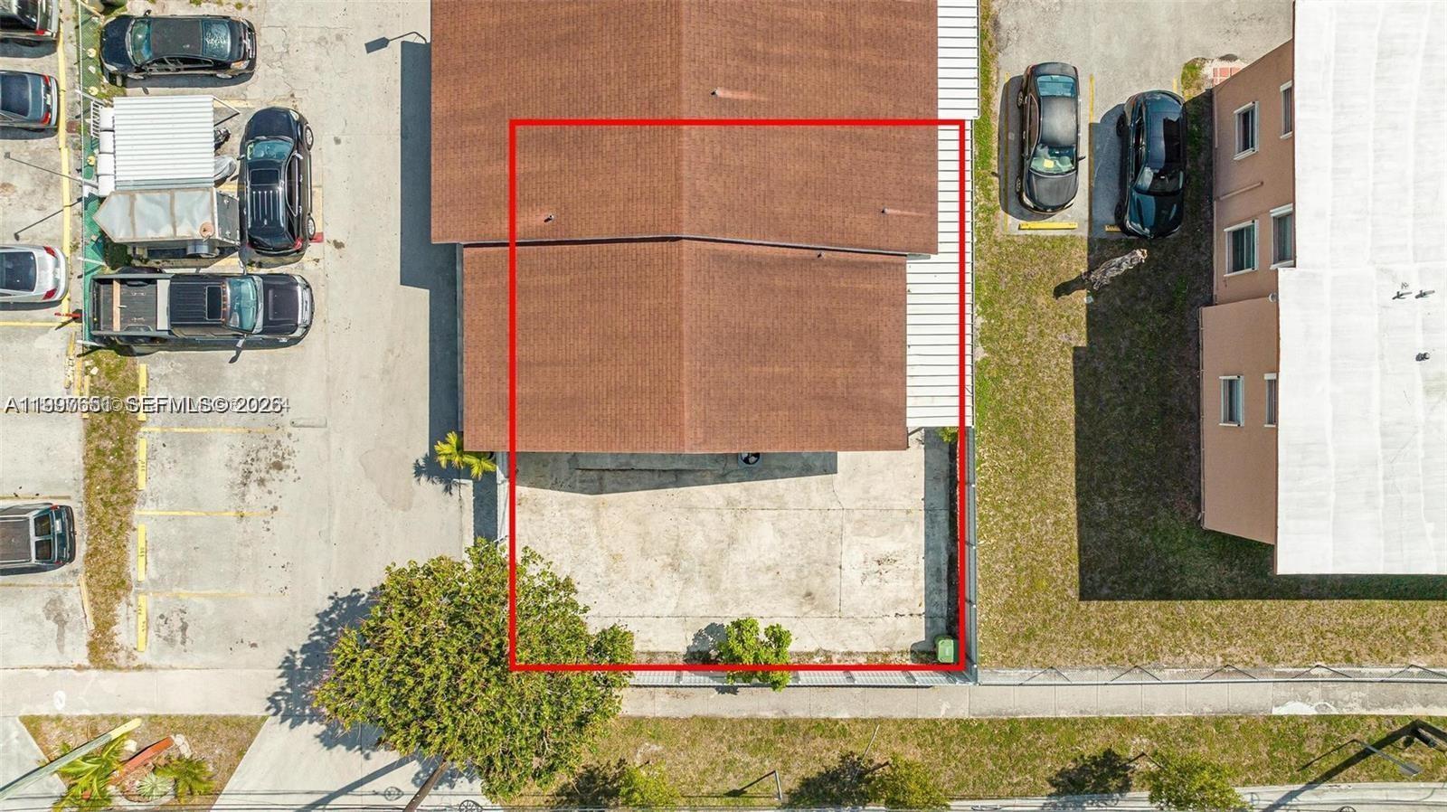 330 W 74th Pl #330, Hialeah FL 33014