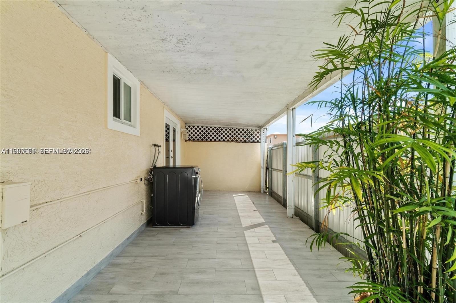 330 W 74th Pl #330, Hialeah FL 33014