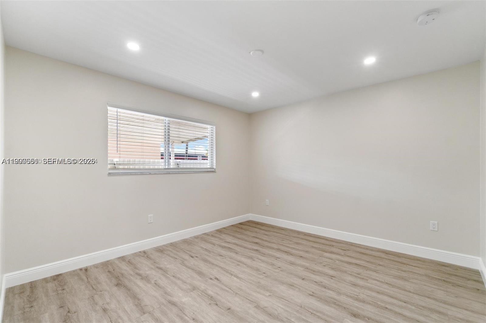 330 W 74th Pl #330, Hialeah FL 33014