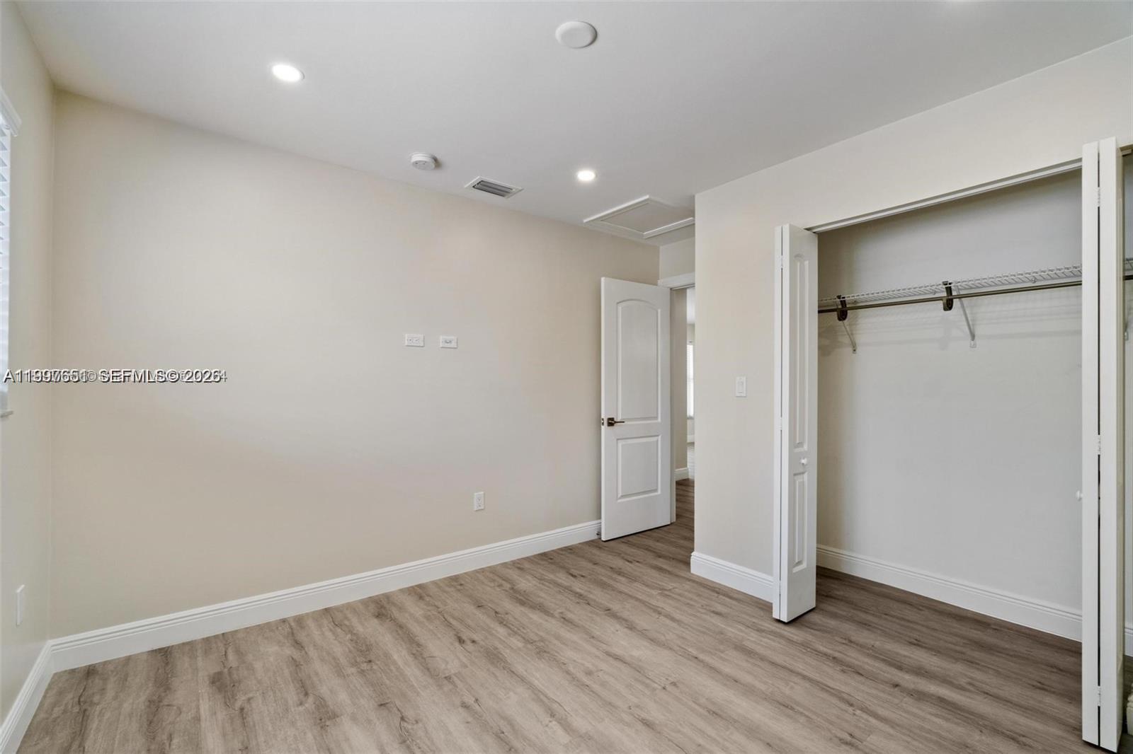 330 W 74th Pl #330, Hialeah FL 33014