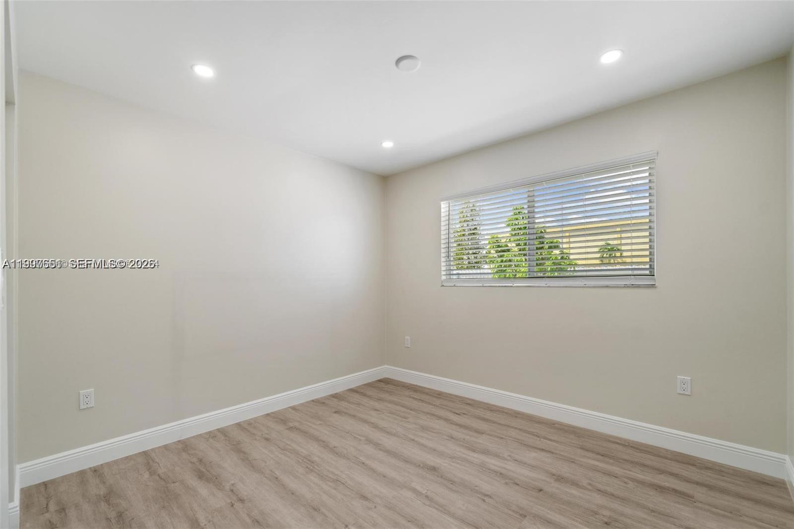 330 W 74th Pl #330, Hialeah FL 33014
