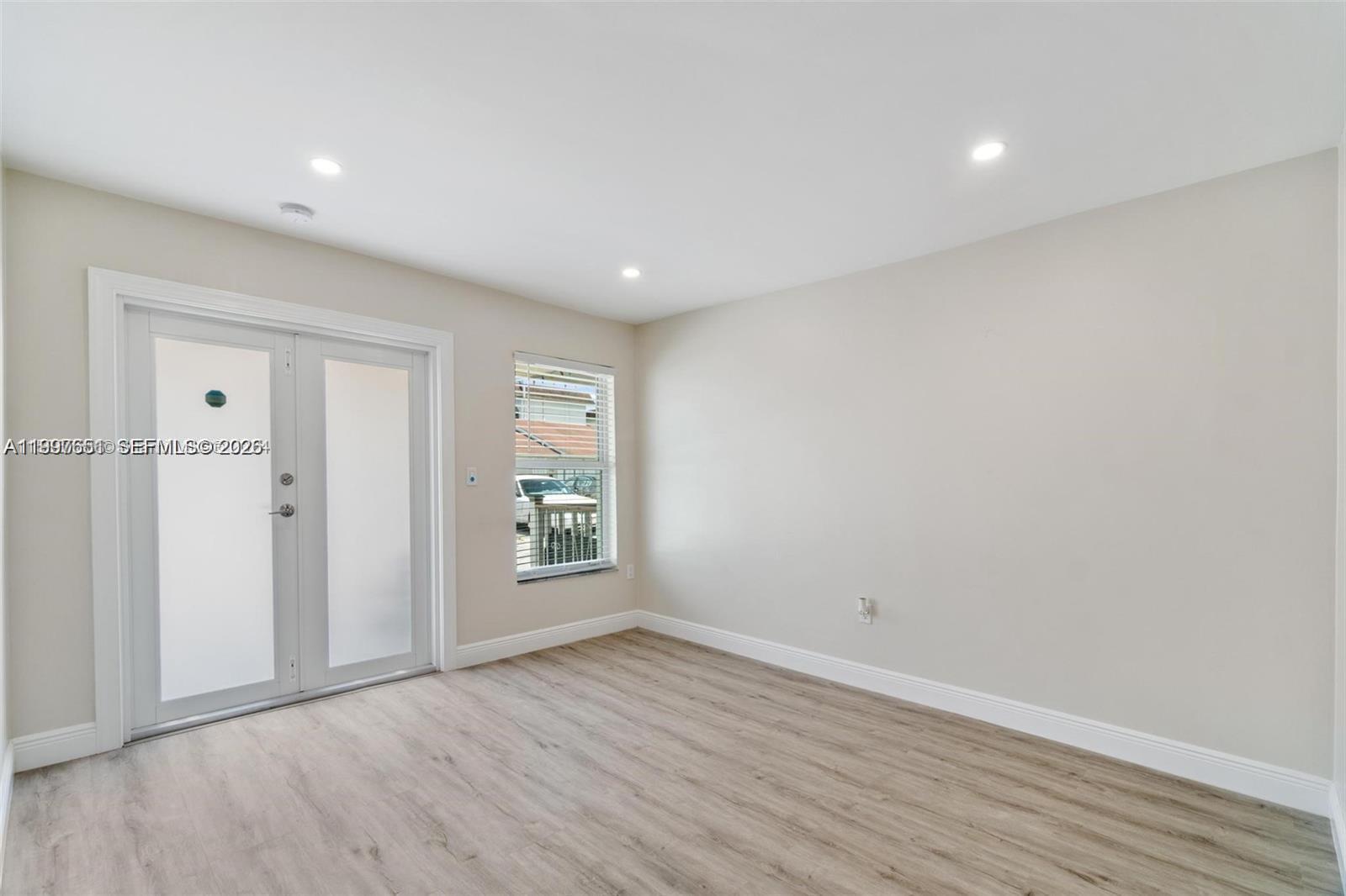 330 W 74th Pl #330, Hialeah FL 33014