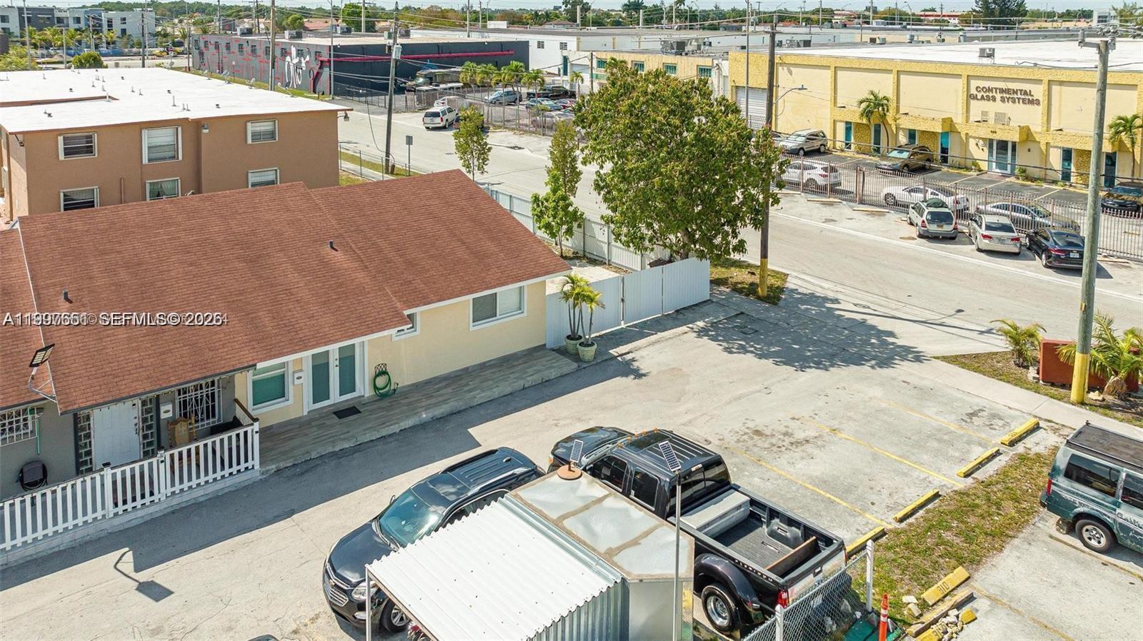 330 W 74th Pl #330, Hialeah FL 33014