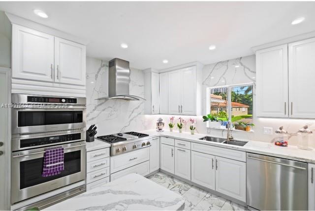 1400 NE 103rd St, Miami Shores FL 33138