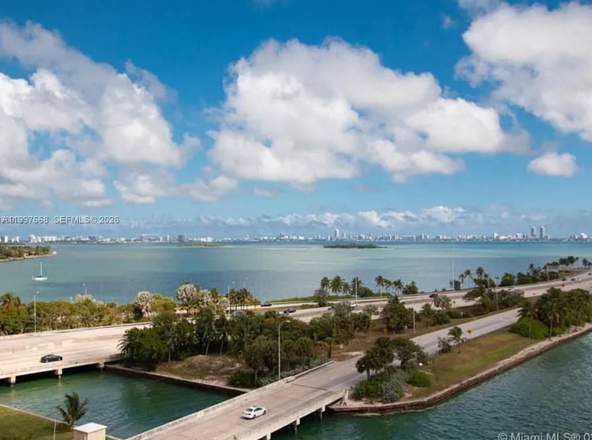 600 NE 36th St #1006, Miami FL 33137