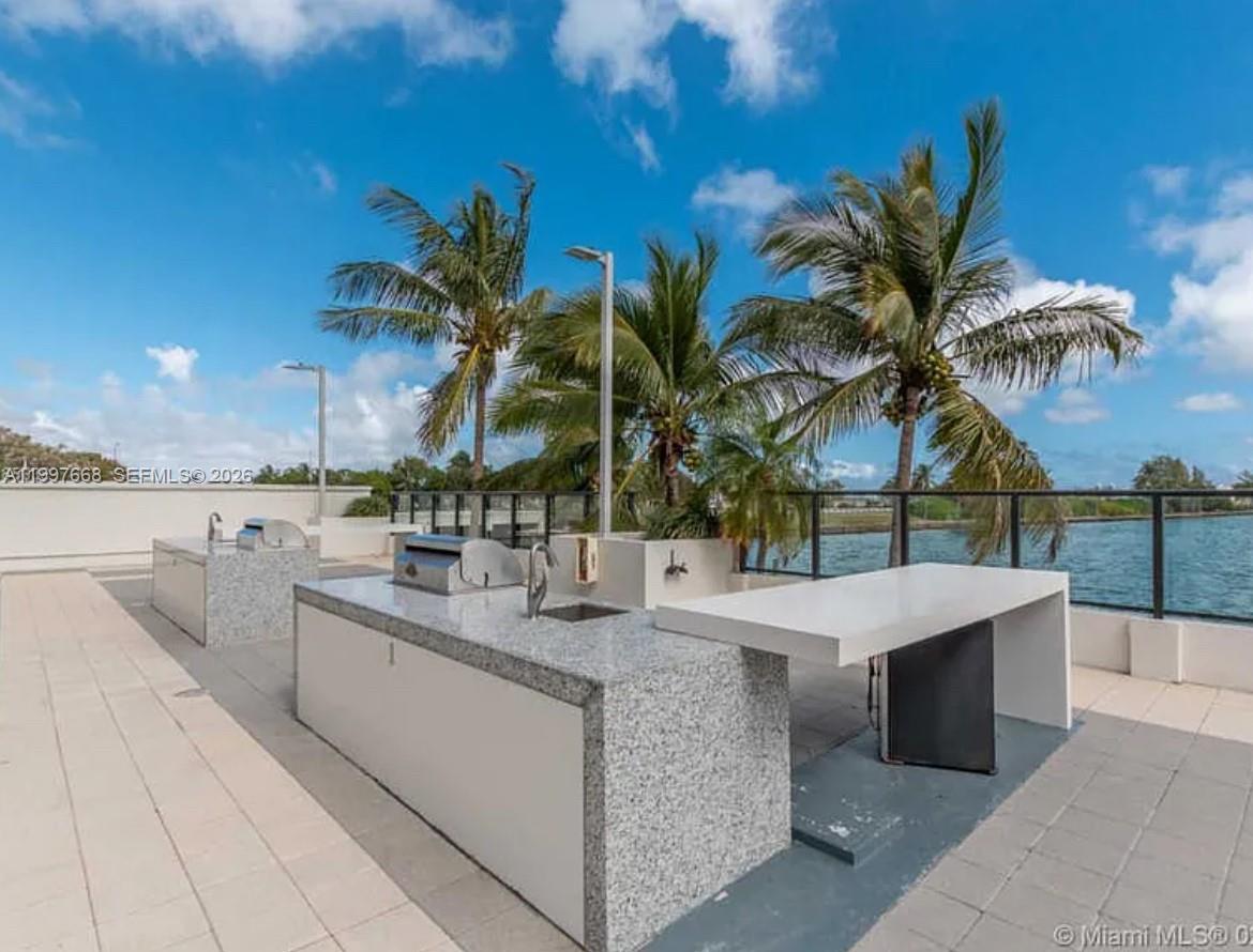 600 NE 36th St #1006, Miami FL 33137
