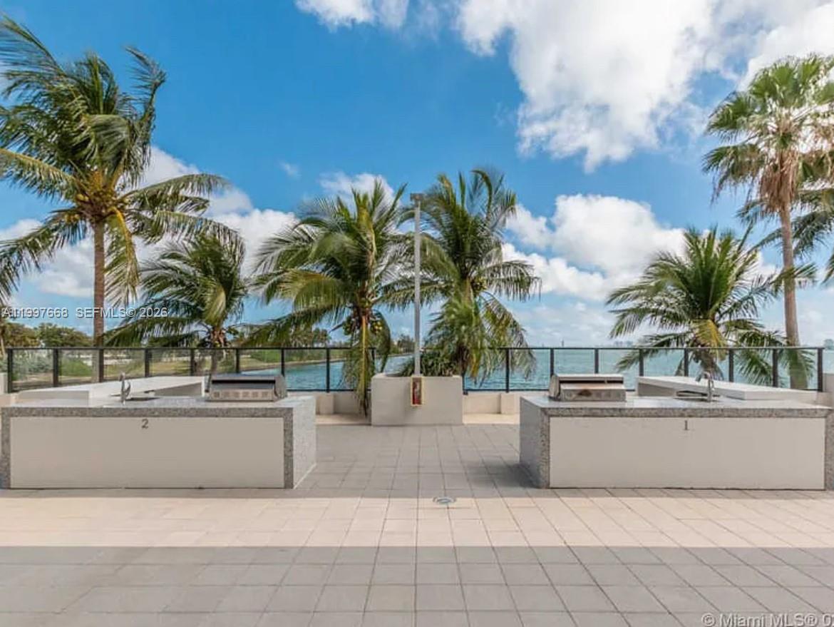 600 NE 36th St #1006, Miami FL 33137