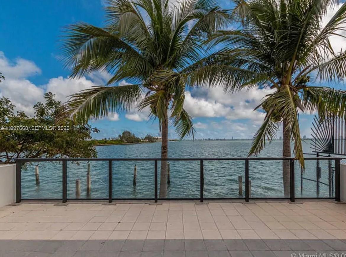600 NE 36th St #1006, Miami FL 33137