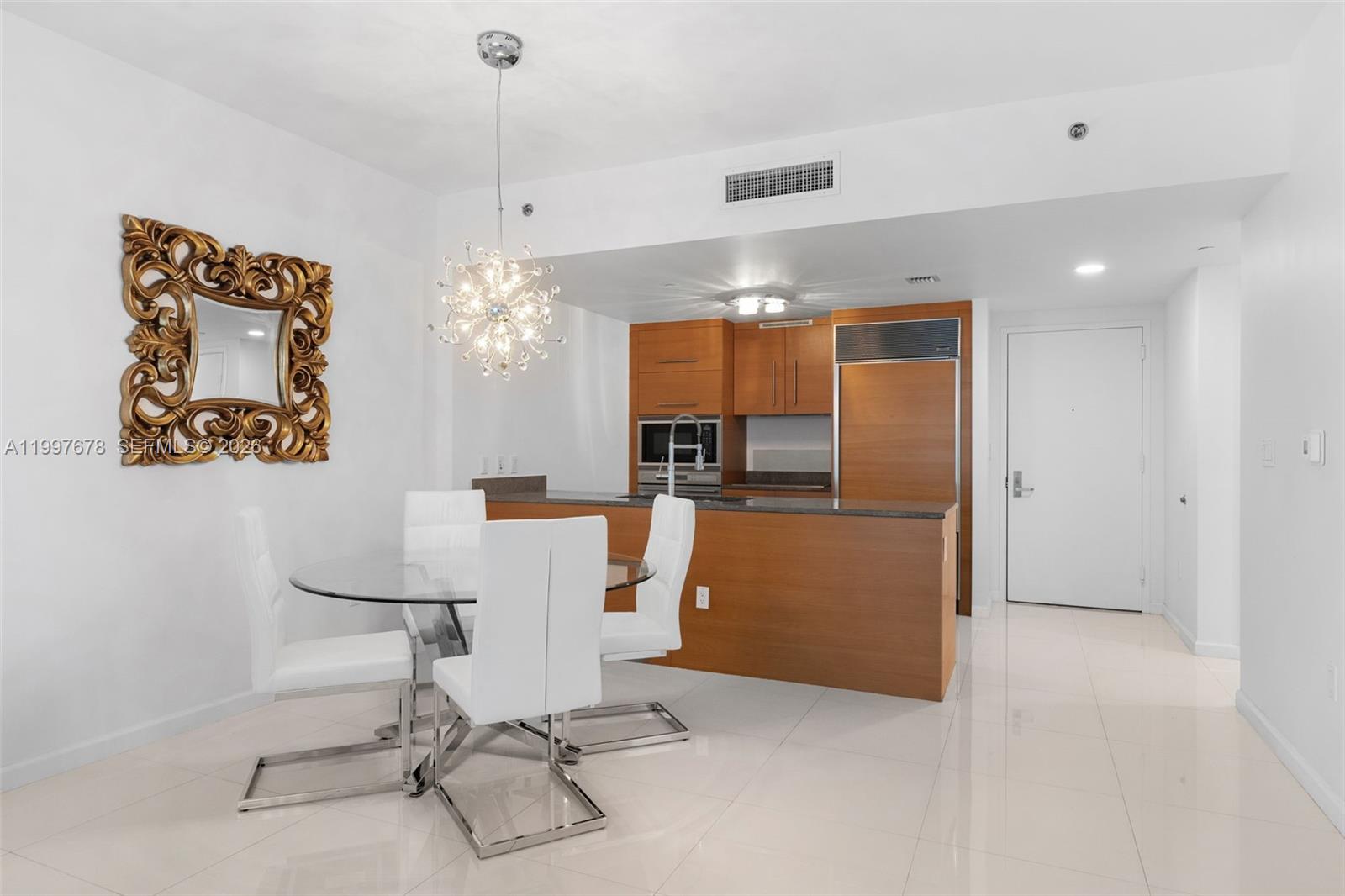 475 Brickell Ave #3711, Miami FL 33131