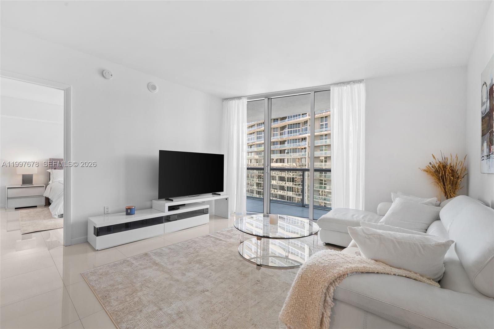 475 Brickell Ave #3711, Miami FL 33131