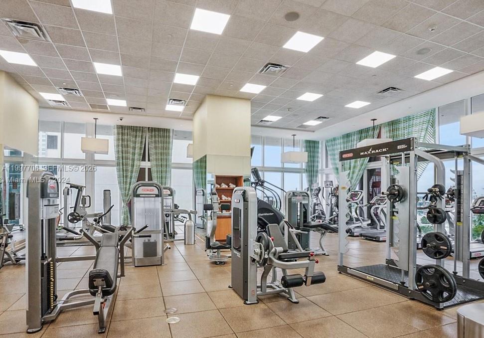 50 Biscayne Blvd #1907, Miami FL 33132