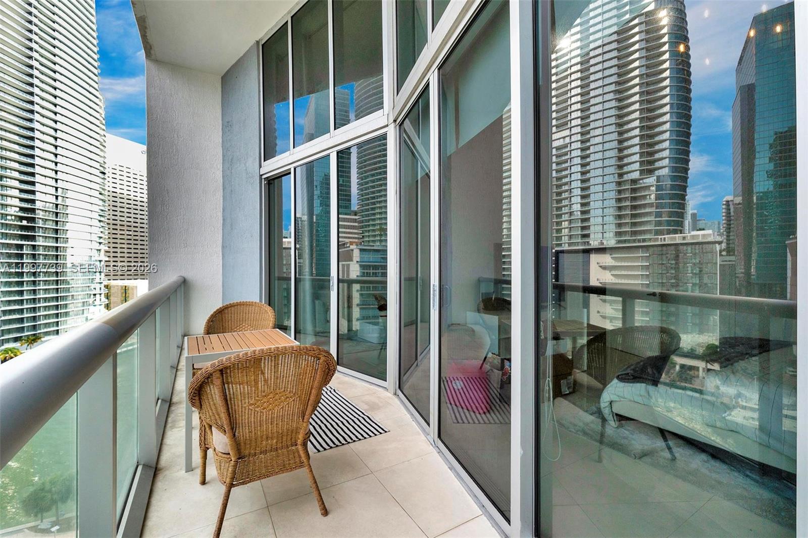 465 Brickell Ave #1406, Miami FL 33131