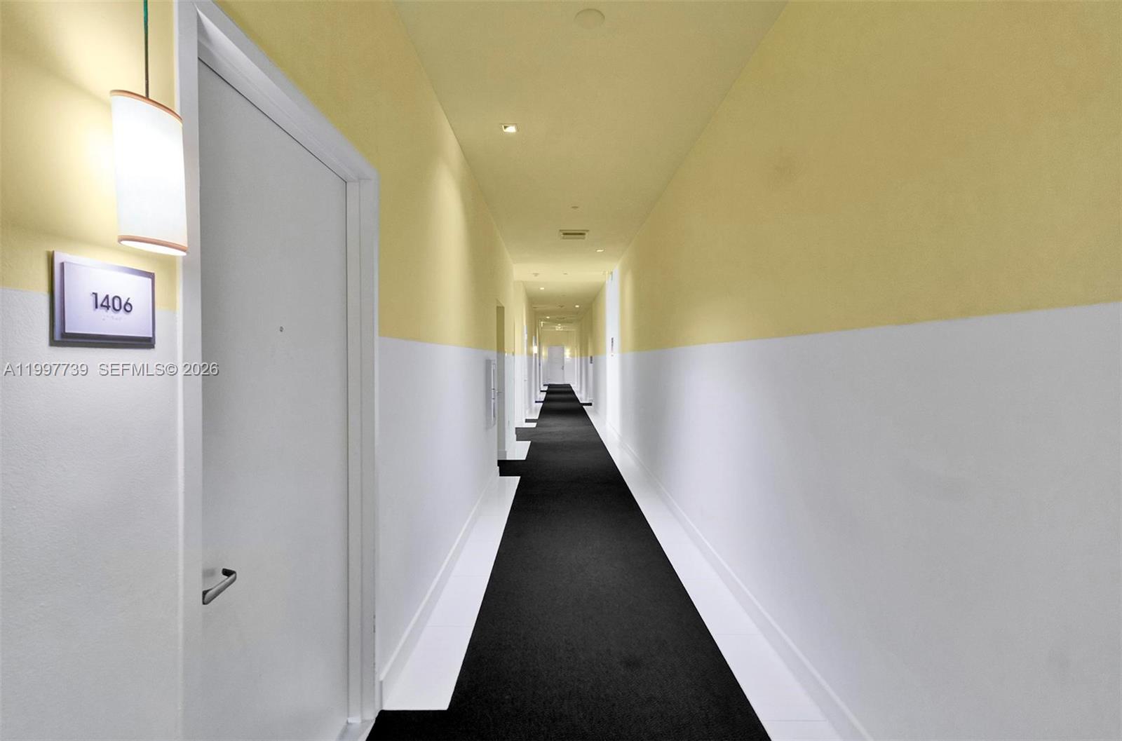 465 Brickell Ave #1406, Miami FL 33131