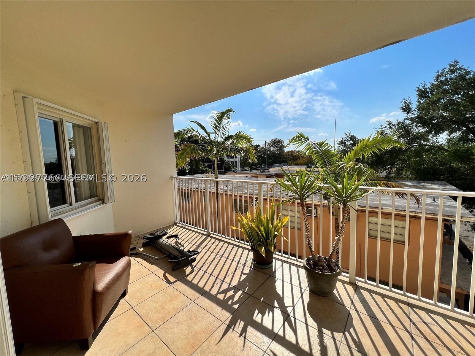 637 SW 3rd St #306, Miami FL 33130
