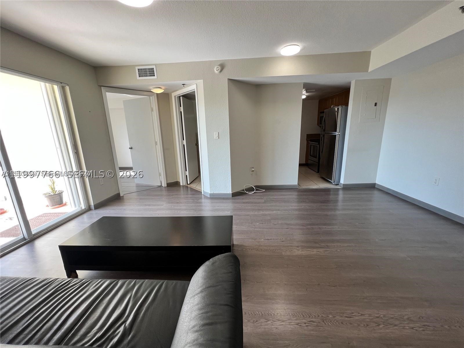 637 SW 3rd St #306, Miami FL 33130