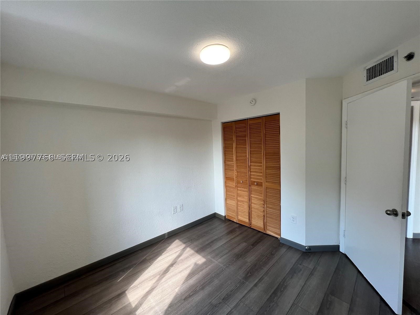 637 SW 3rd St #306, Miami FL 33130