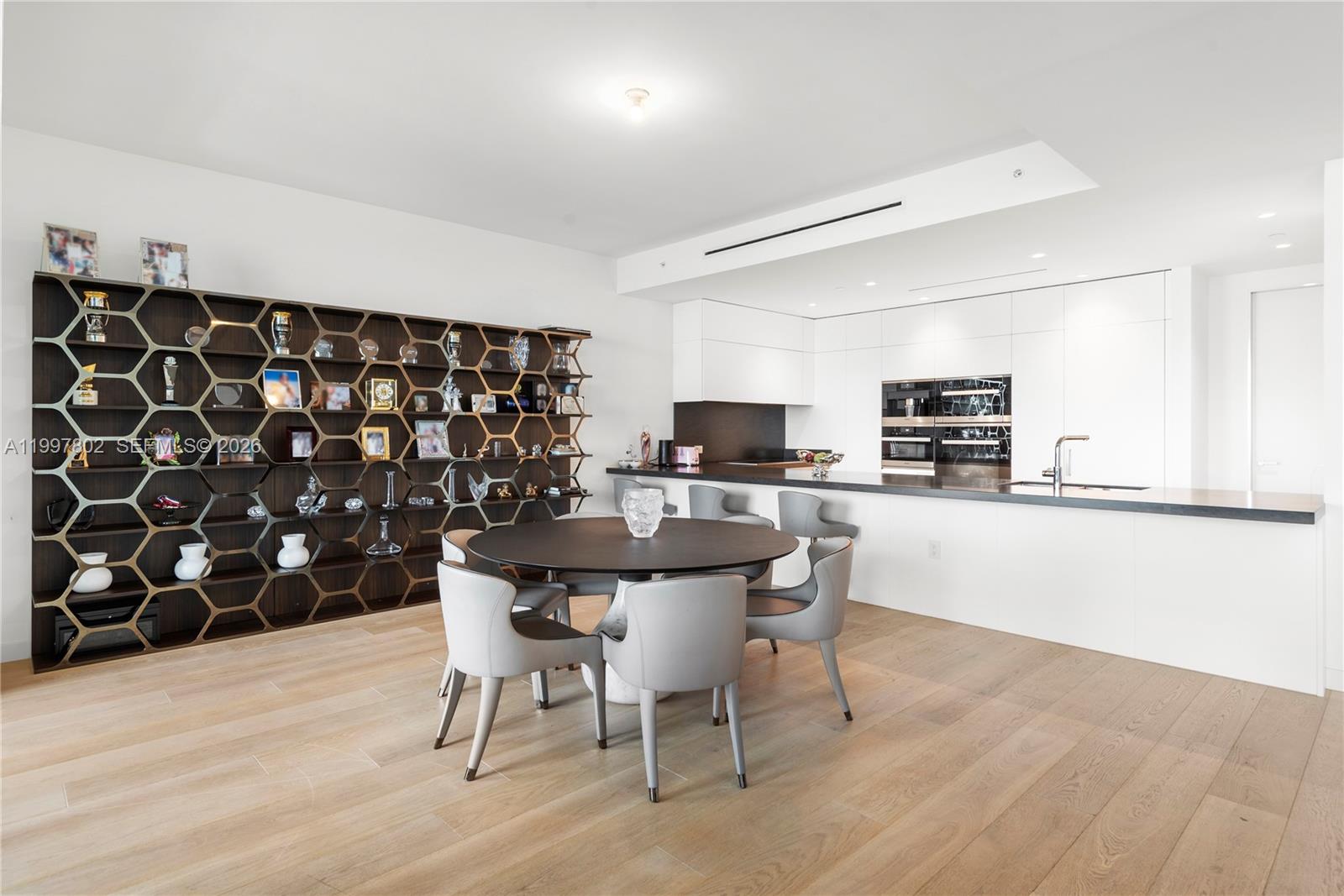 6882 Fisher Island Dr #6882, Miami Beach FL 33109