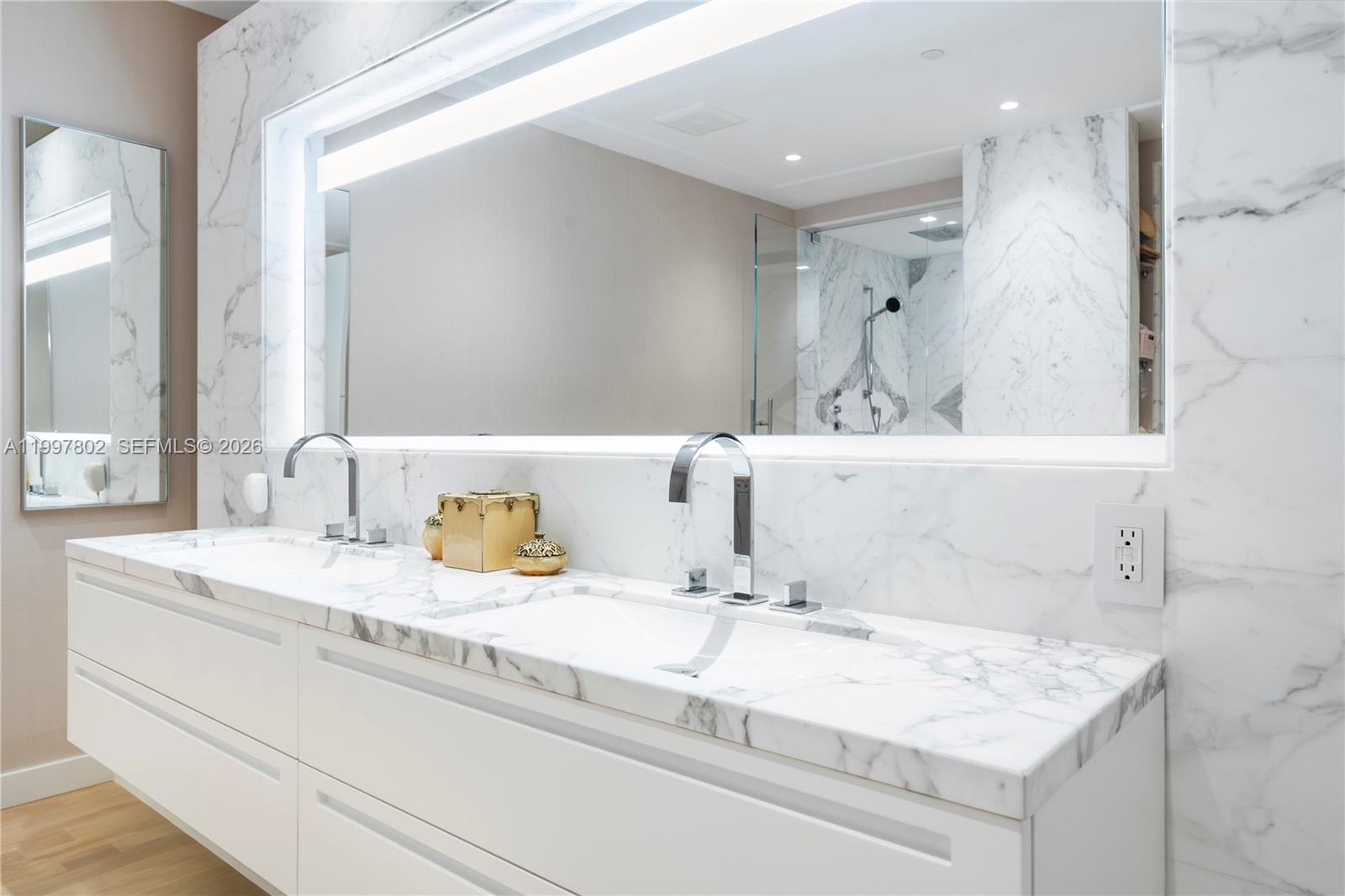 6882 Fisher Island Dr #6882, Miami Beach FL 33109