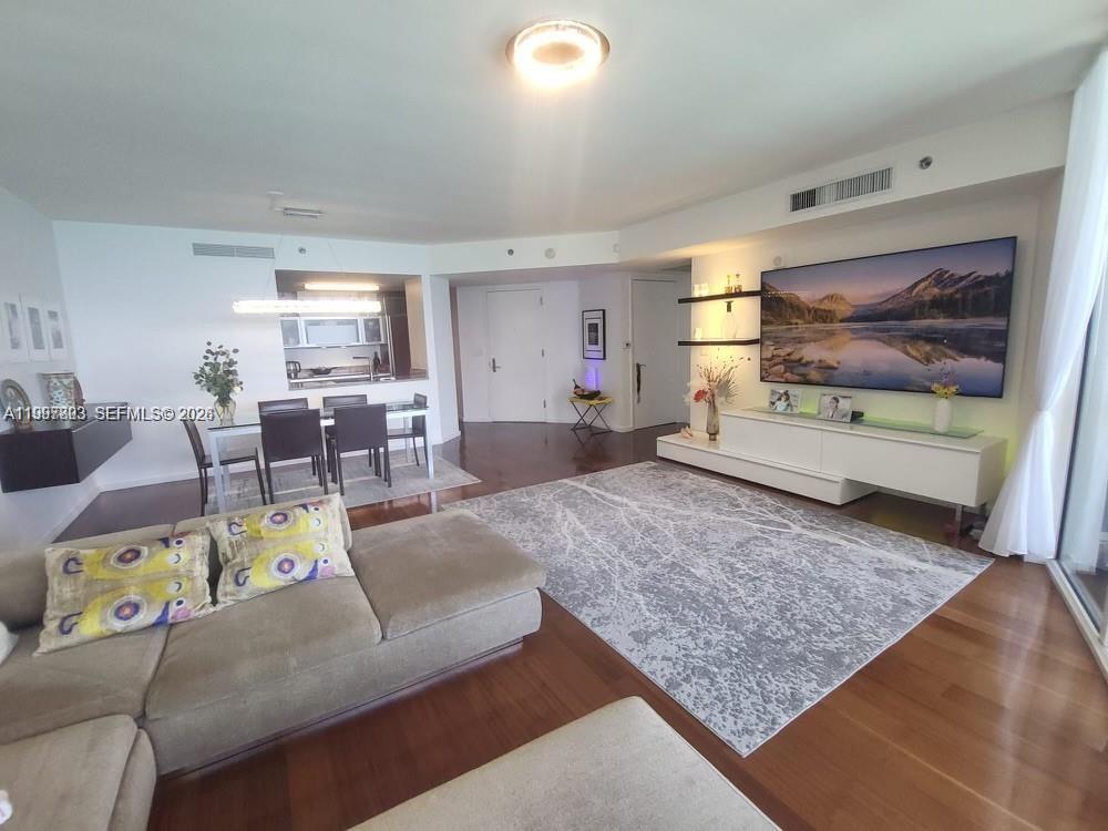 17201 Collins Ave #2005, Sunny Isles Beach FL 33160