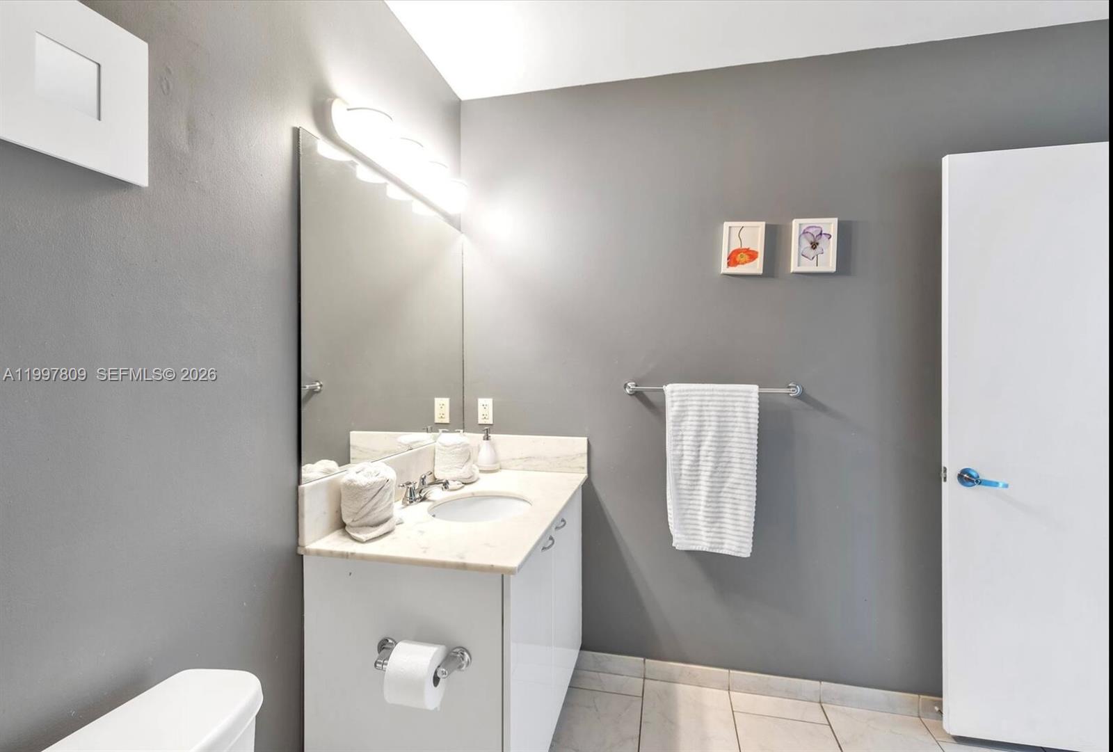 133 NE 2nd Ave #2015, Miami FL 33132