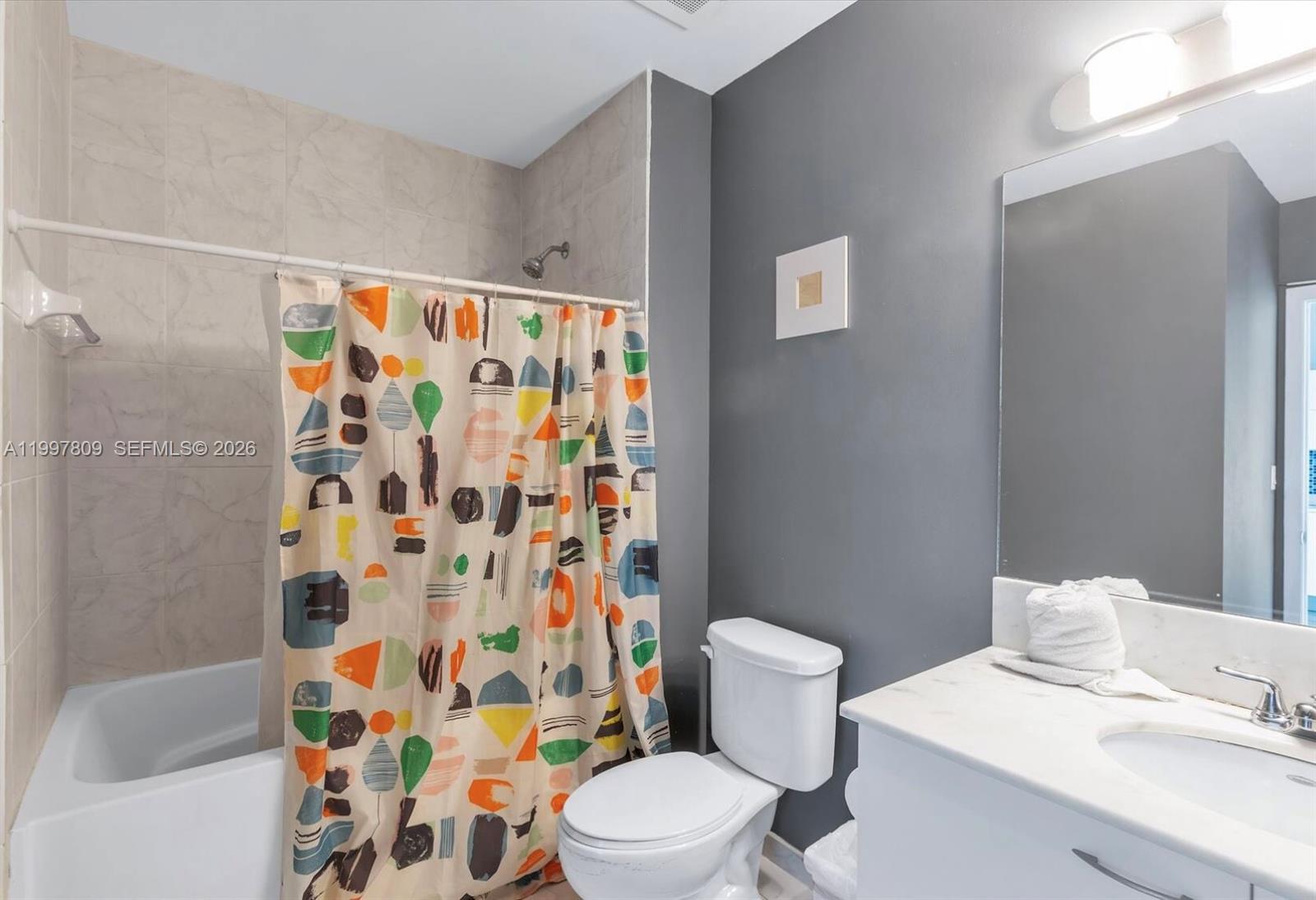 133 NE 2nd Ave #2015, Miami FL 33132