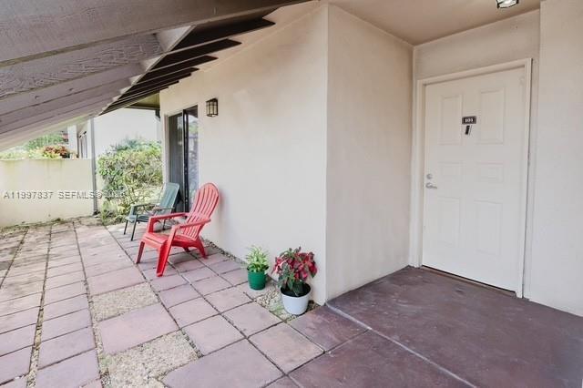 101 SW 96th Ter #101, Plantation FL 33324
