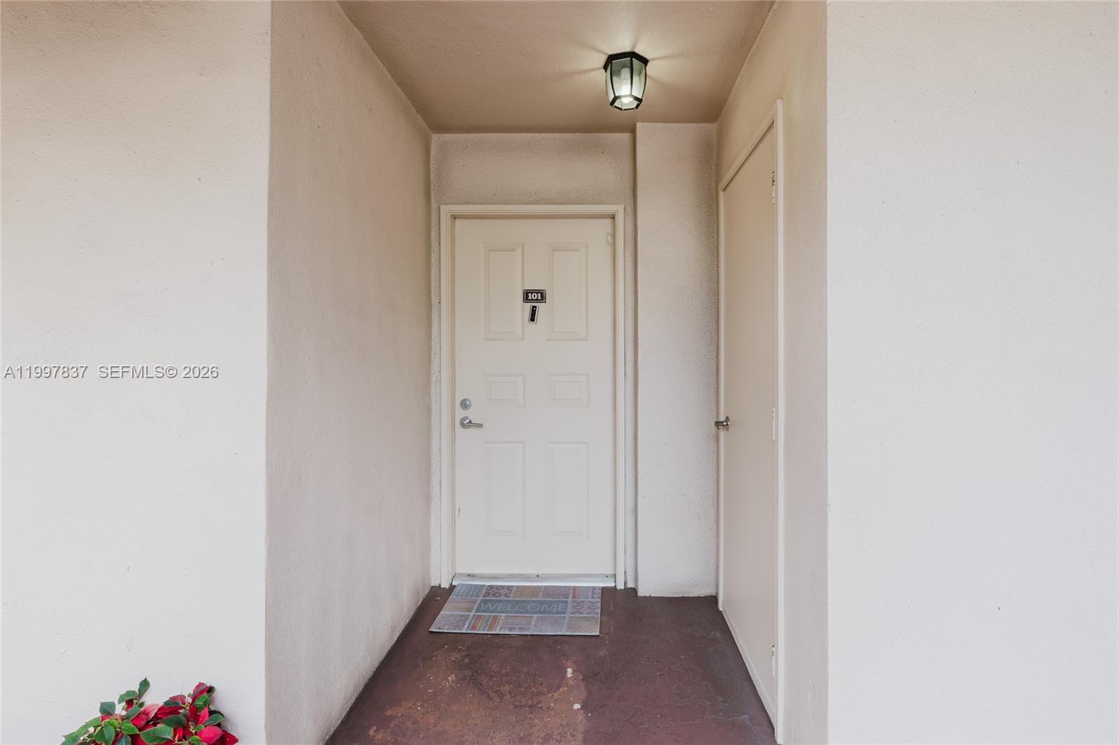 101 SW 96th Ter #101, Plantation FL 33324