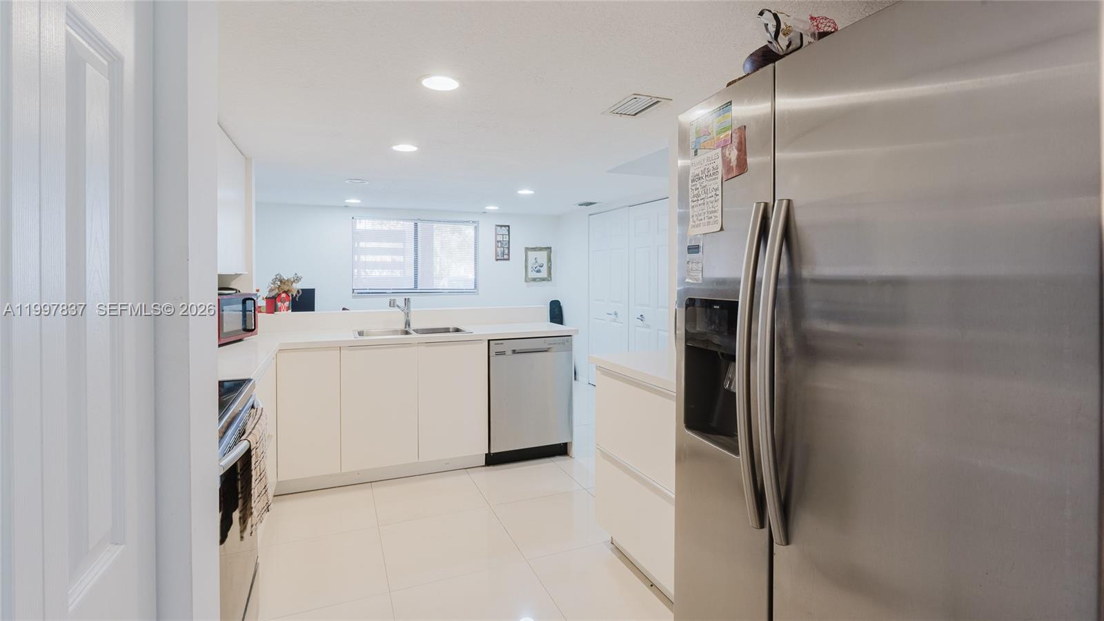 101 SW 96th Ter #101, Plantation FL 33324