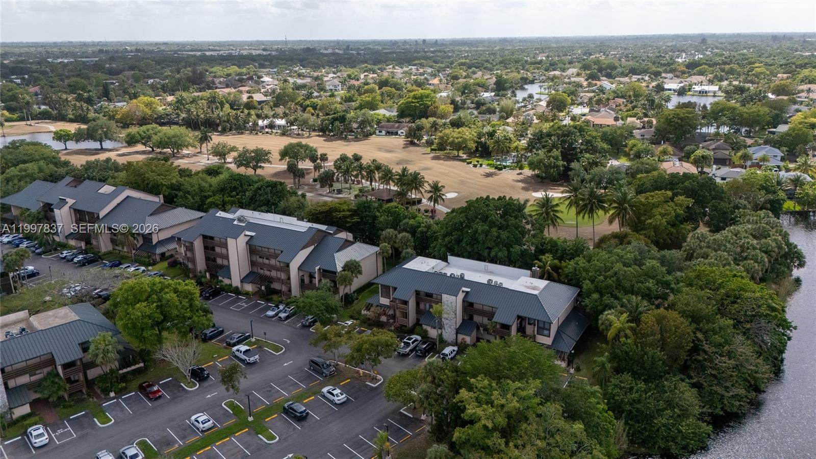 101 SW 96th Ter #101, Plantation FL 33324