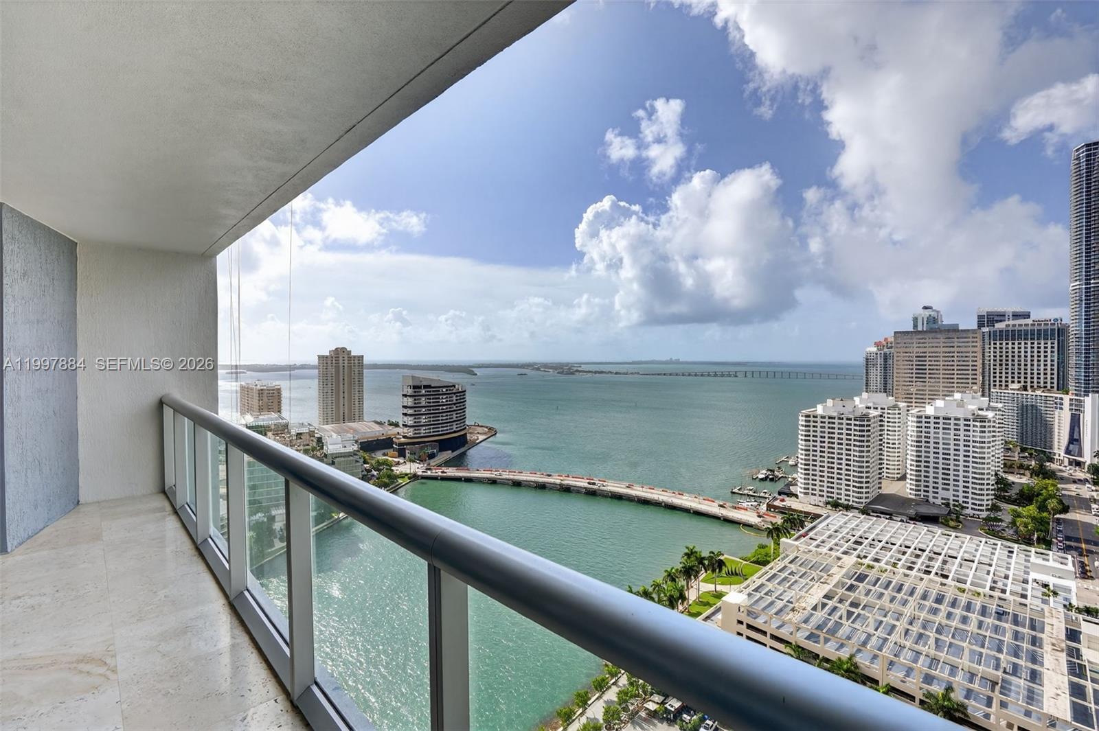 495 Brickell Ave #2807, Miami FL 33131