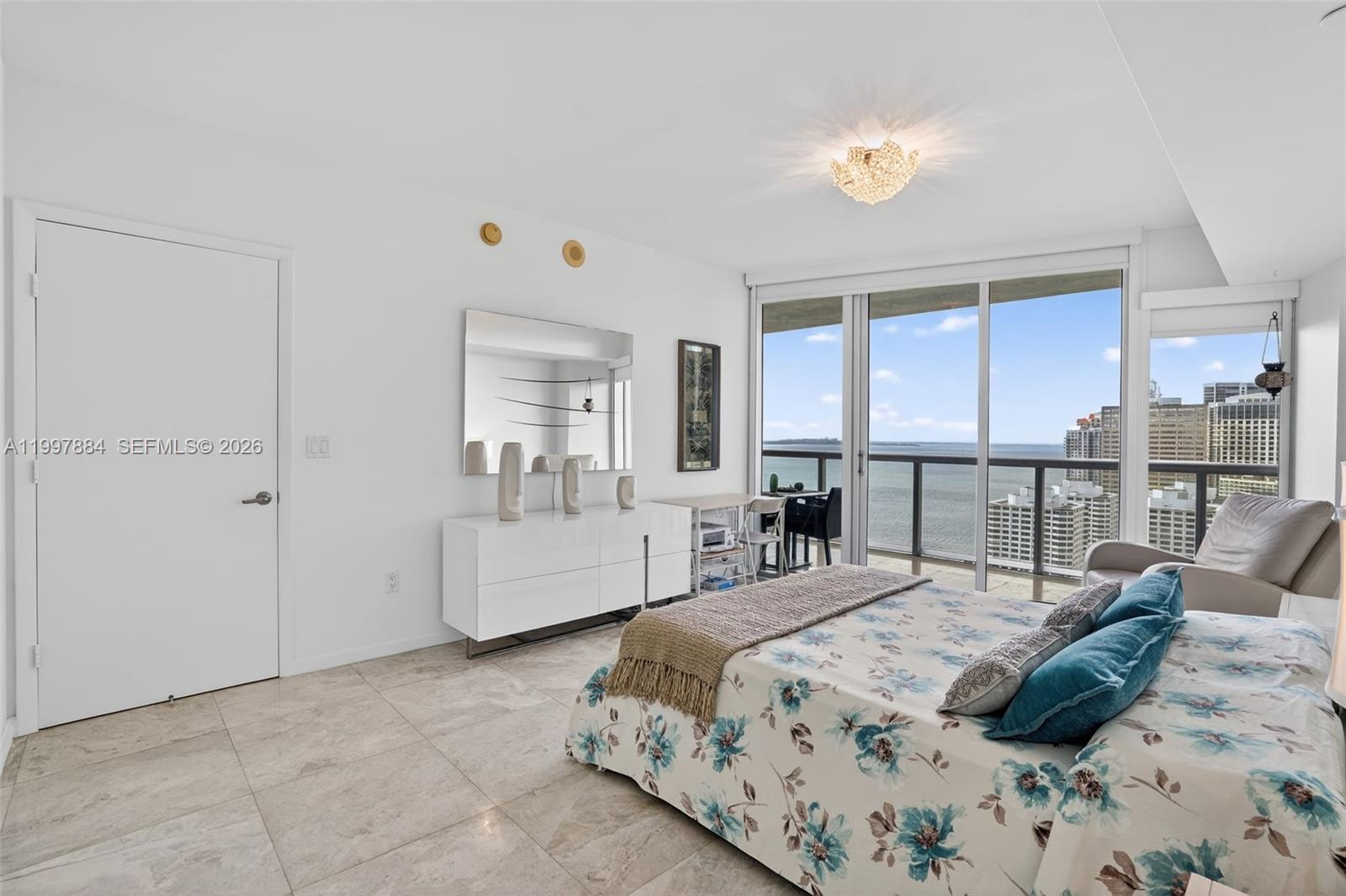 495 Brickell Ave #2807, Miami FL 33131