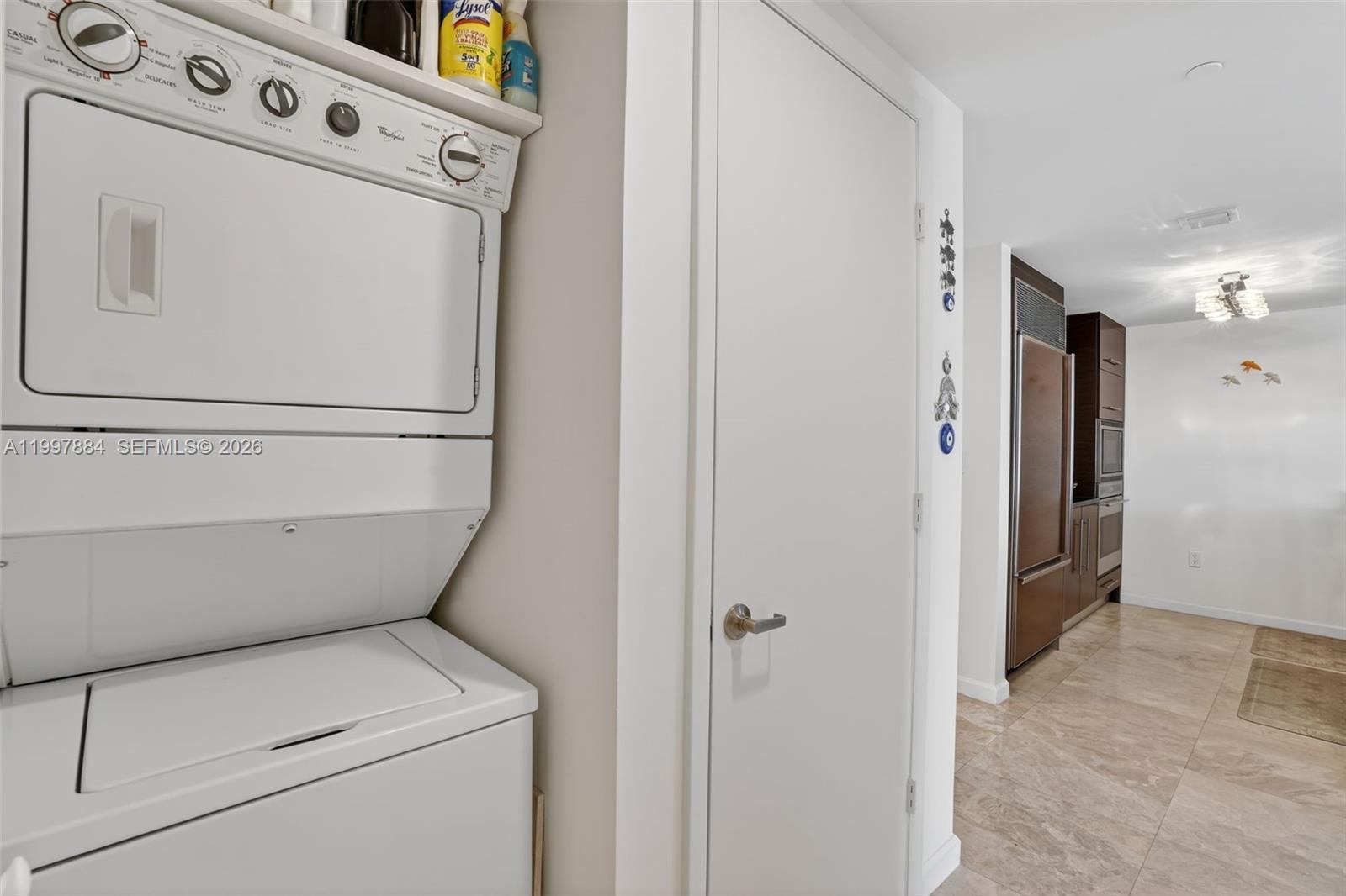 495 Brickell Ave #2807, Miami FL 33131