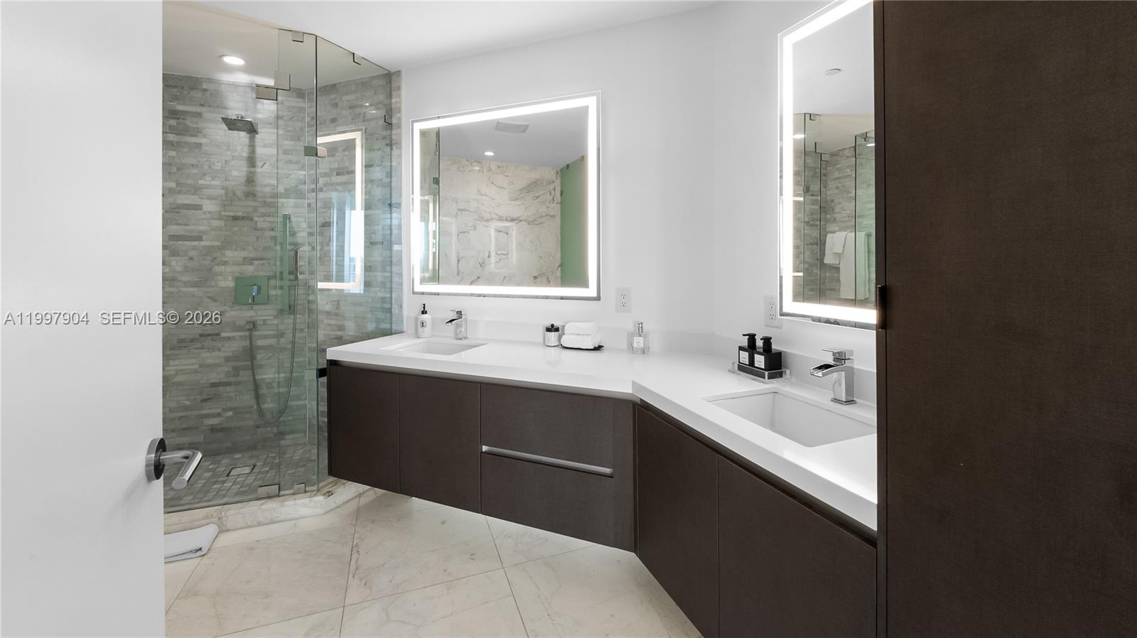851 NE 1st Ave #1606, Miami FL 33132