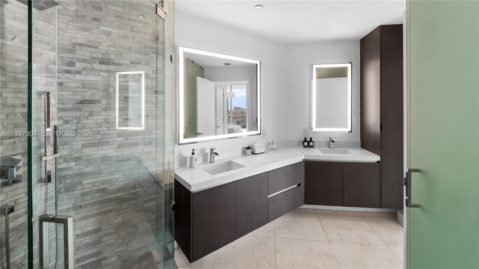 851 NE 1st Ave #1606, Miami FL 33132