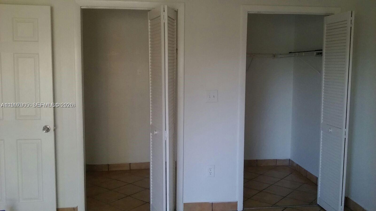 North Miami FL 33161 - A11997905