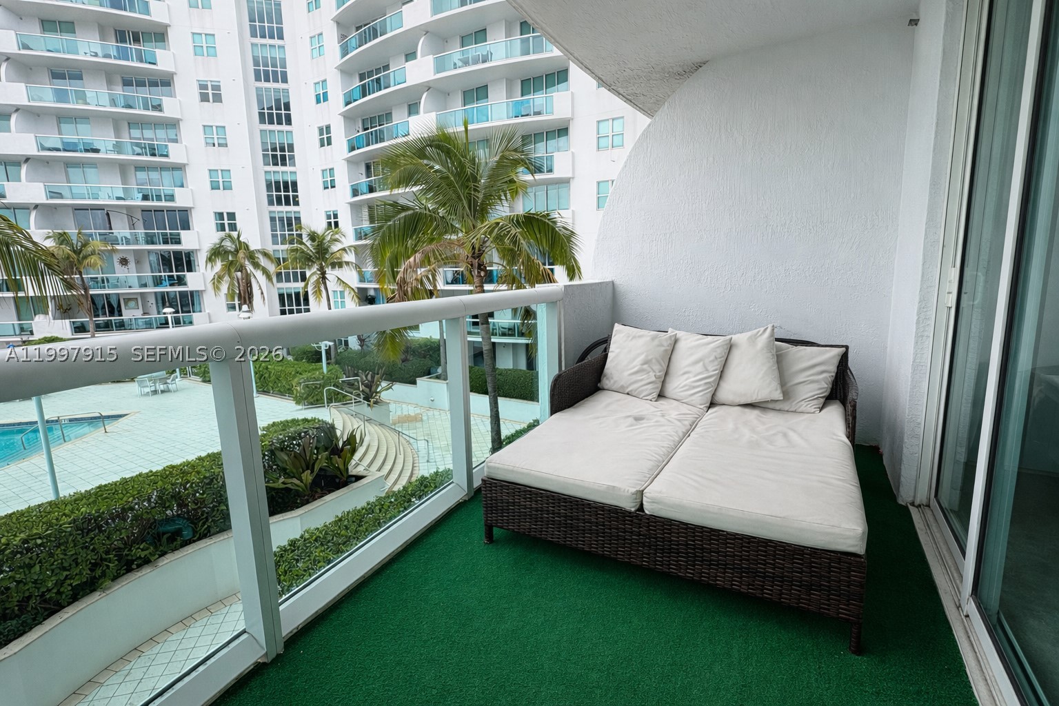 7900 Harbor Island Dr #706, North Bay Village FL 33141