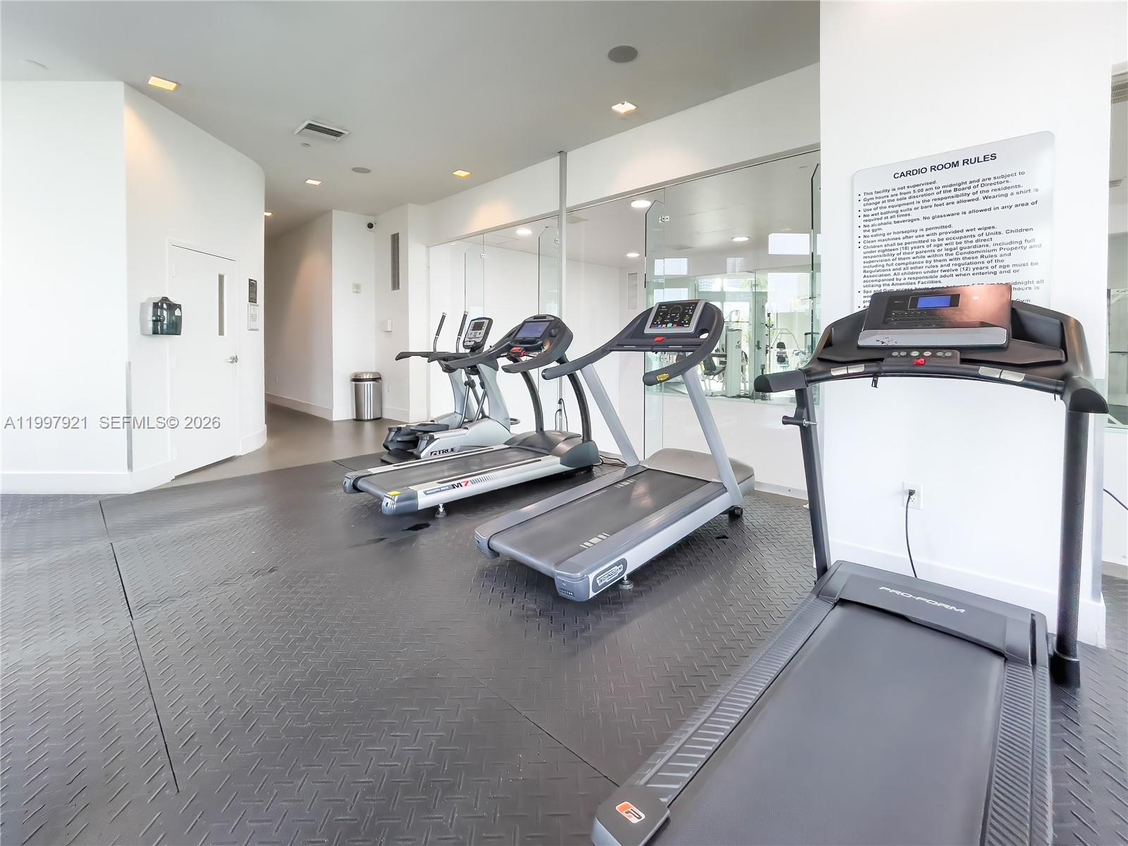 350 S Miami Ave #2509, Miami FL 33130