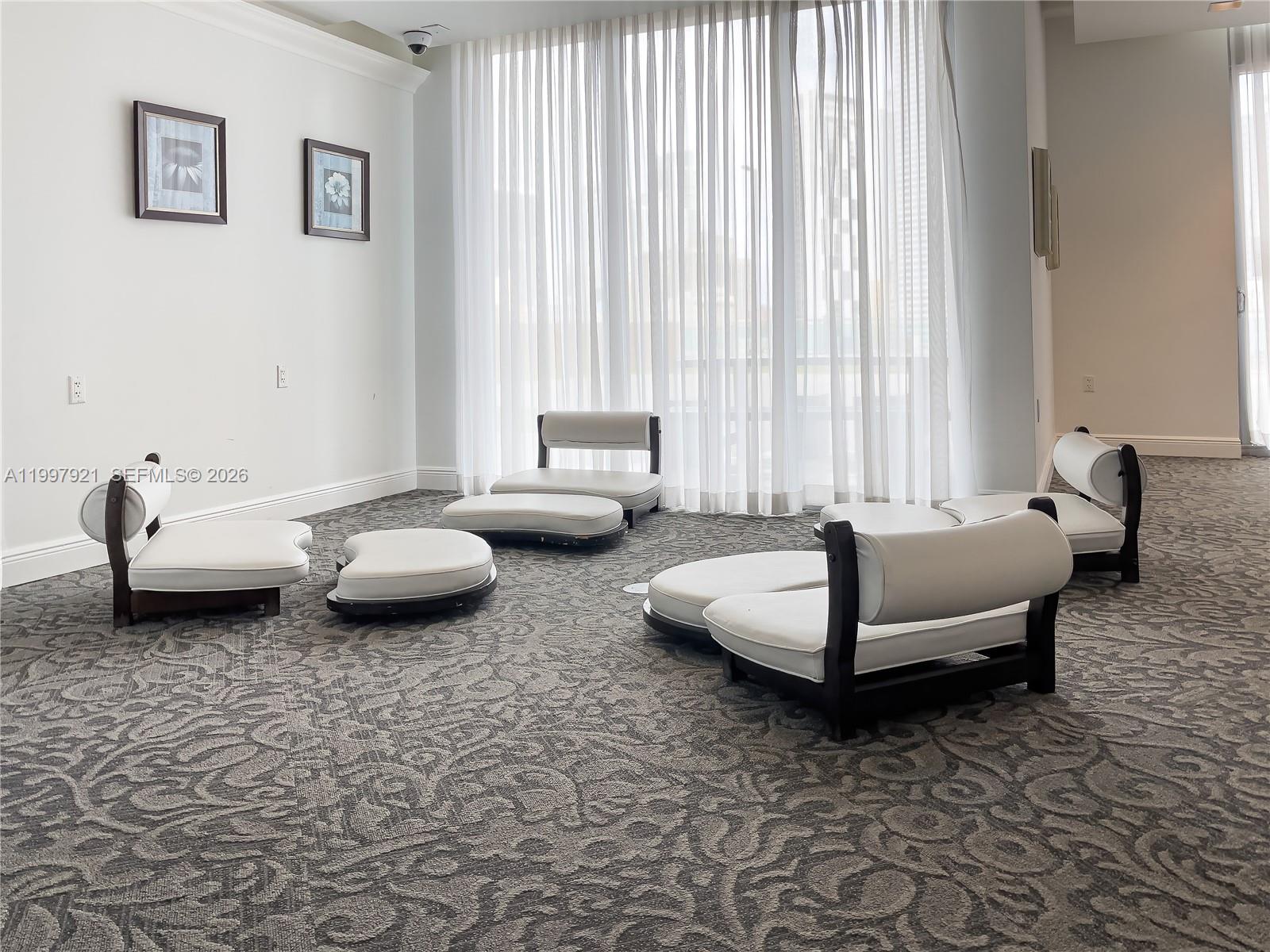 350 S Miami Ave #2509, Miami FL 33130