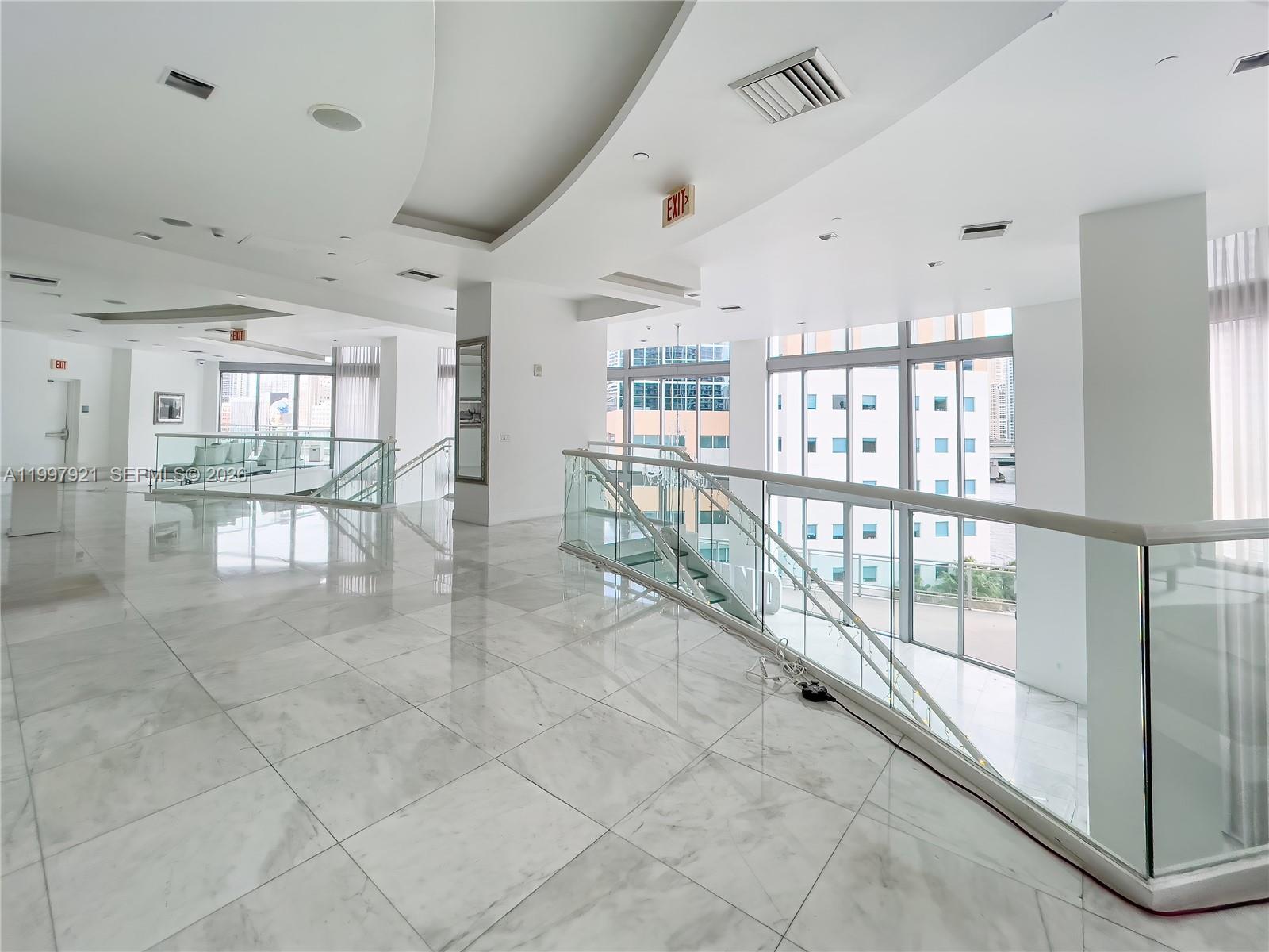 350 S Miami Ave #2509, Miami FL 33130