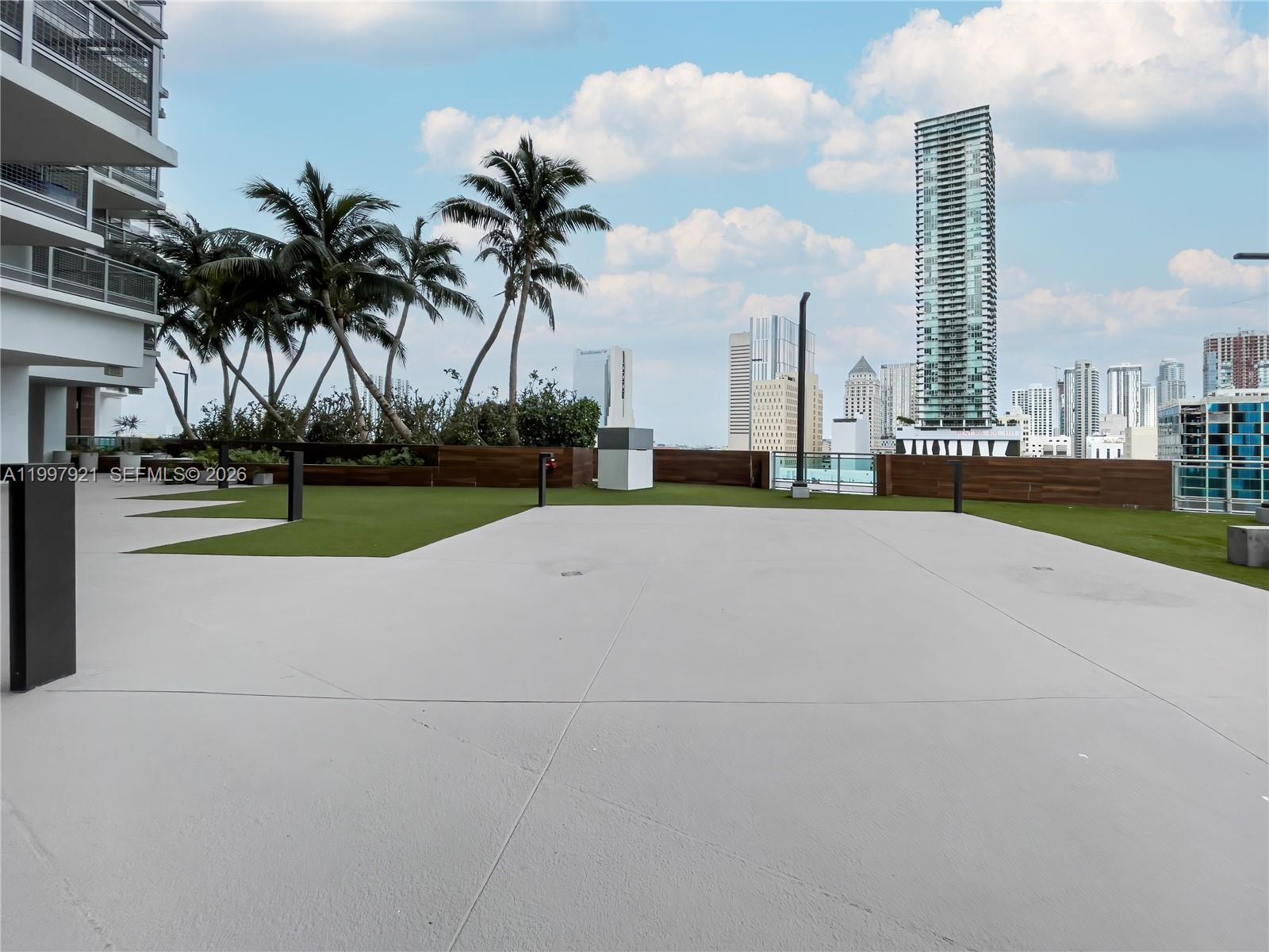 350 S Miami Ave #2509, Miami FL 33130
