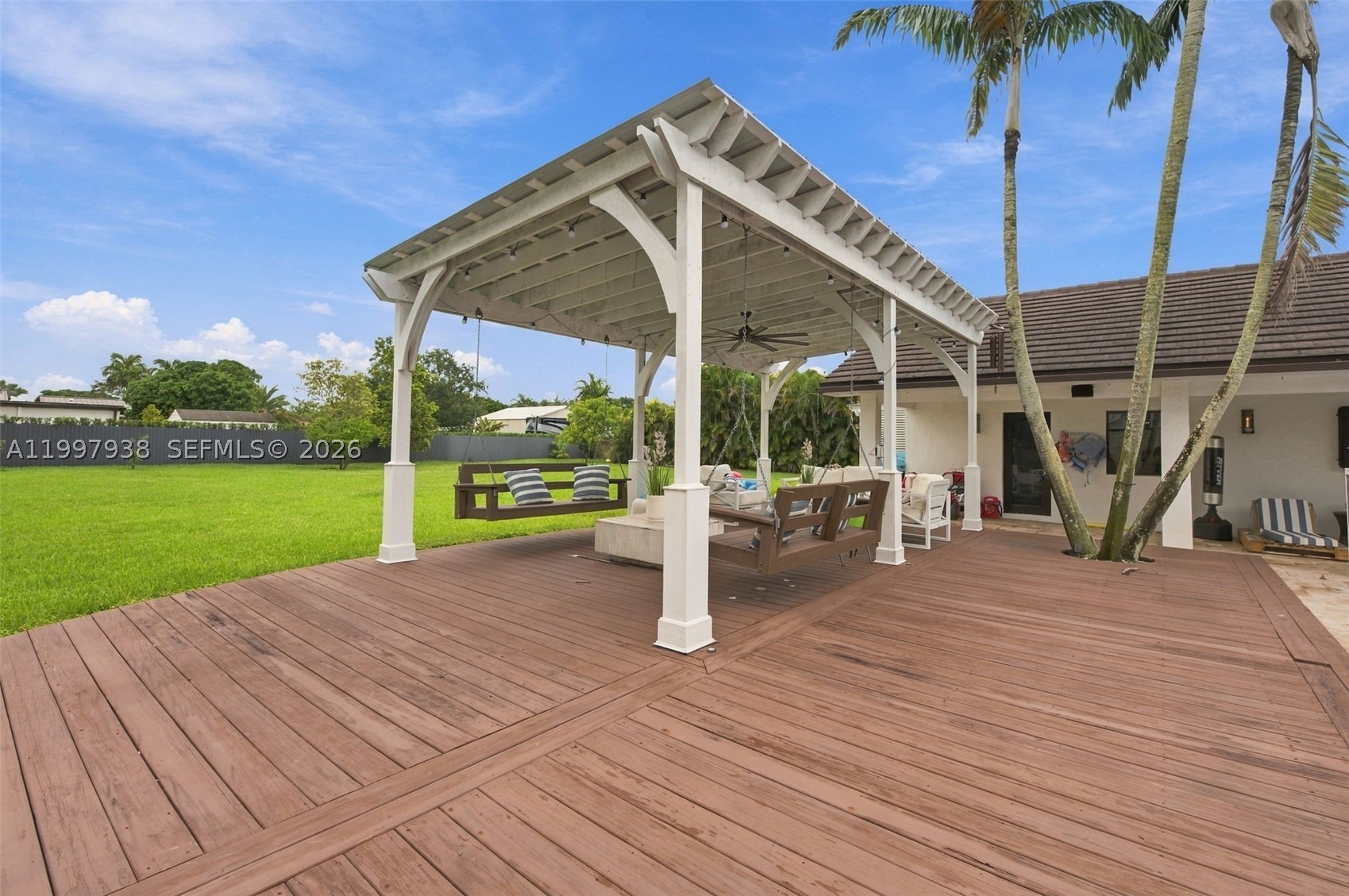11301 SW 95th St, Miami FL 33176
